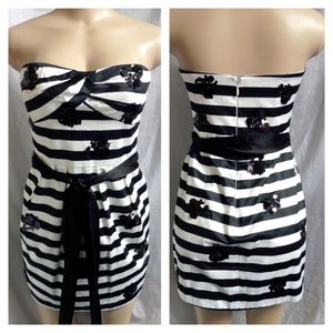 BCBG Black & White Stripe Satin Strapless Dress 4